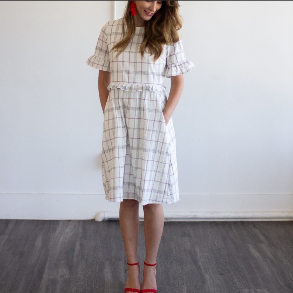 PLAID WHITE RUFFLE POLAGRAM DRESS - Picture 9 of 9